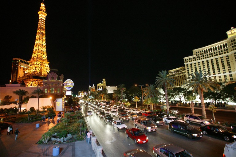 las-vegas-strip-paris